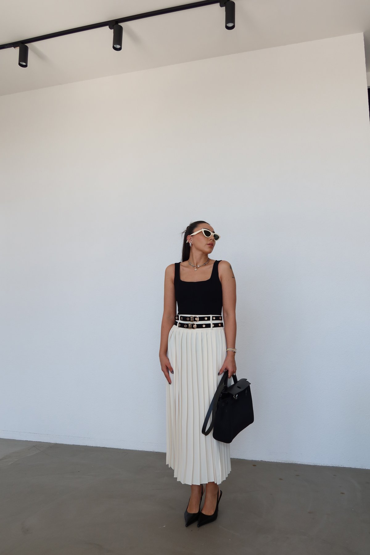 Çift Kemerli Piliseli Etek