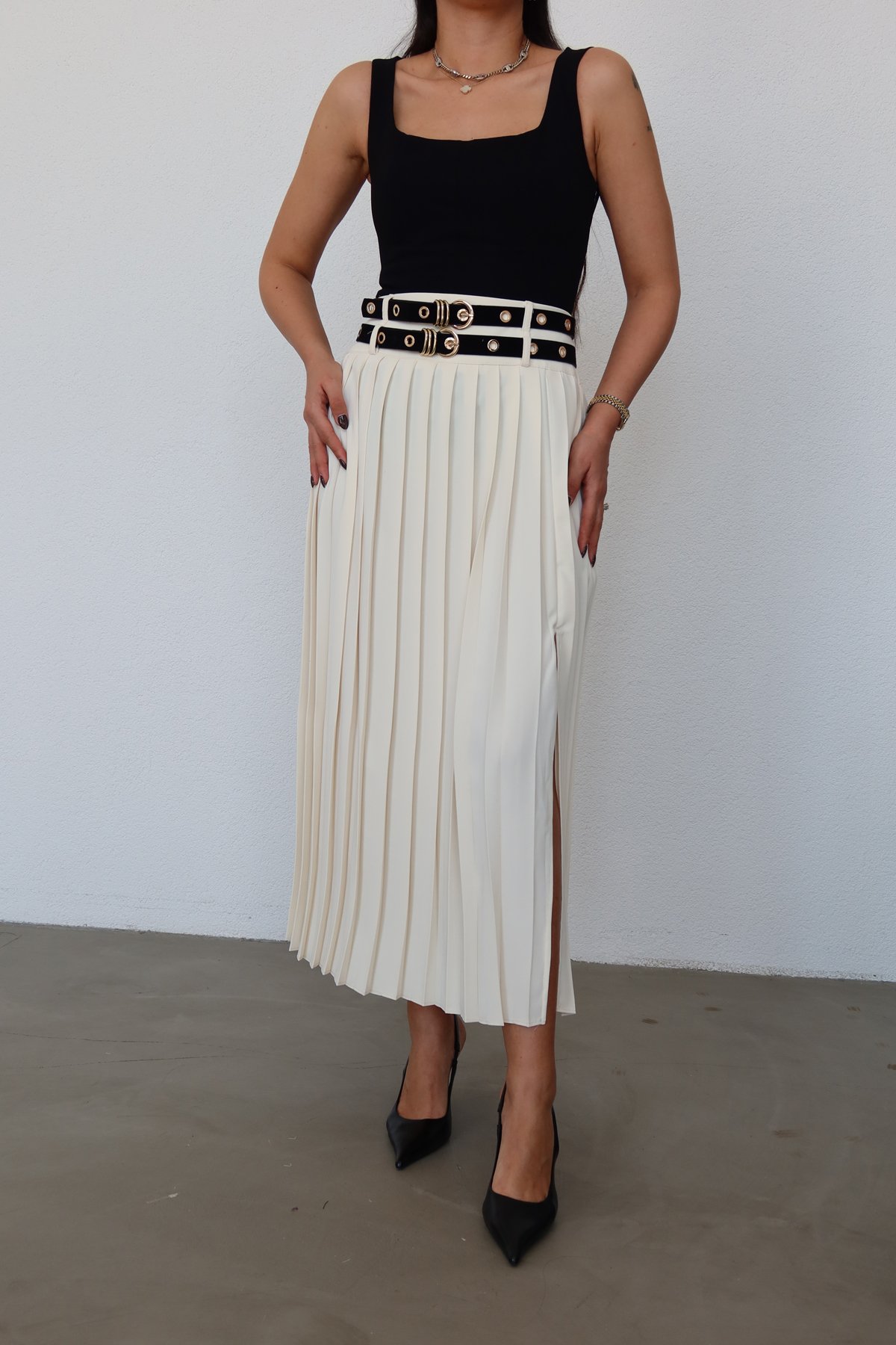 Çift Kemerli Piliseli Etek