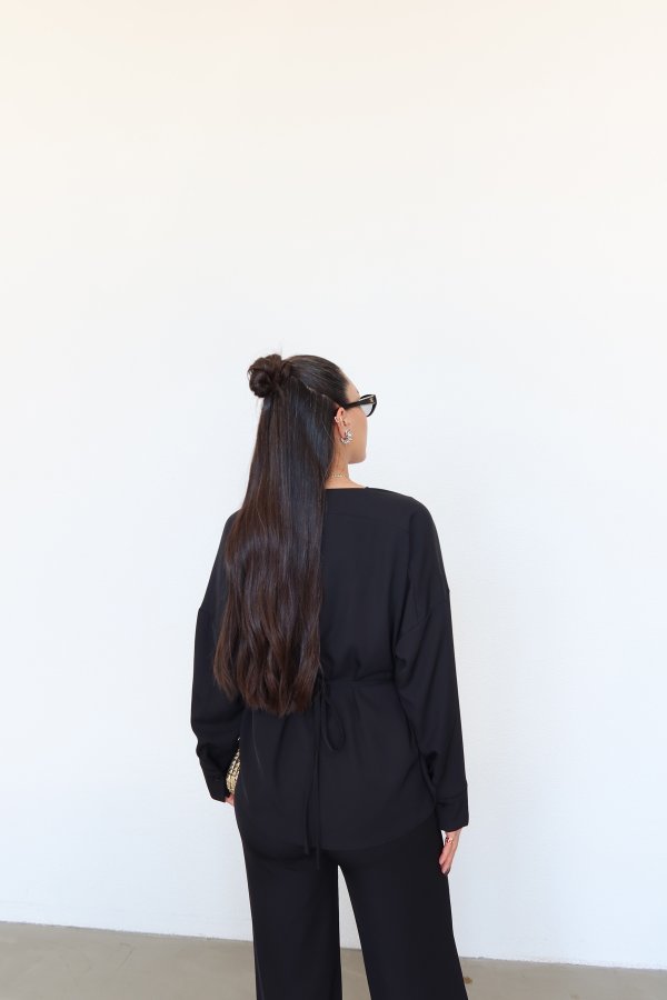 Broş Detaylı Bluz Pantolon Takım