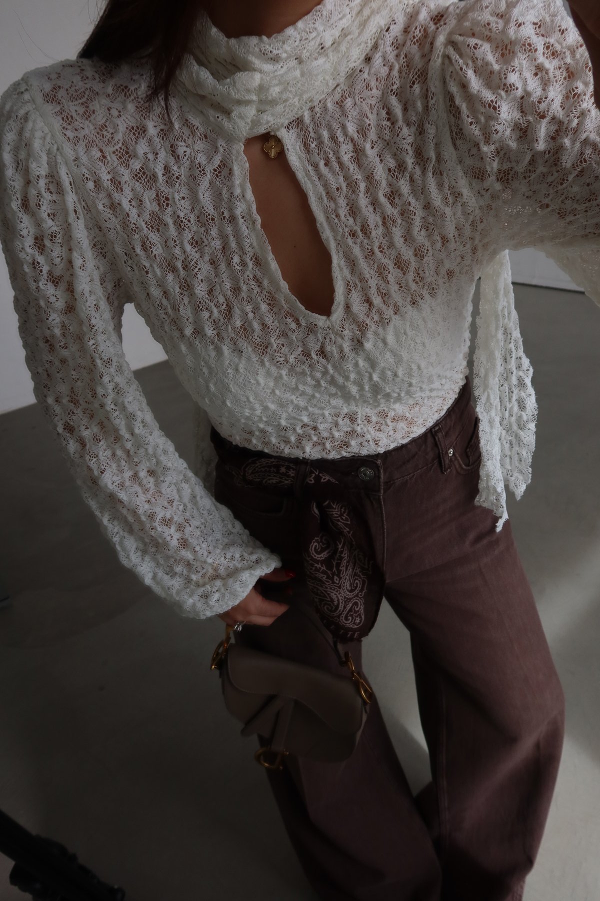 Bağlamalı Dantel Bluz