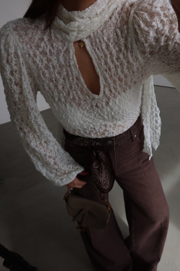 Bağlamalı Dantel Bluz