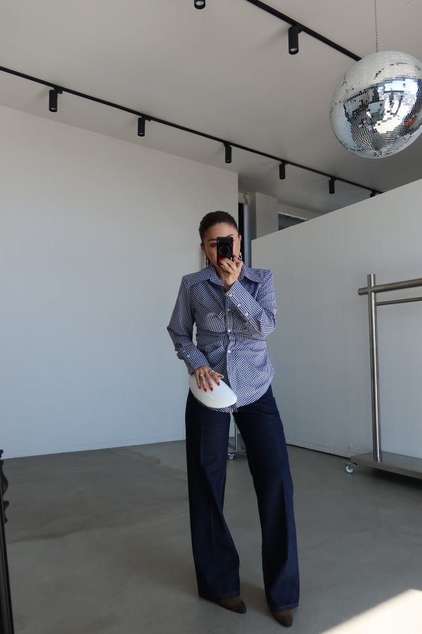 Ekoseli Büzgü Detay Gömlek