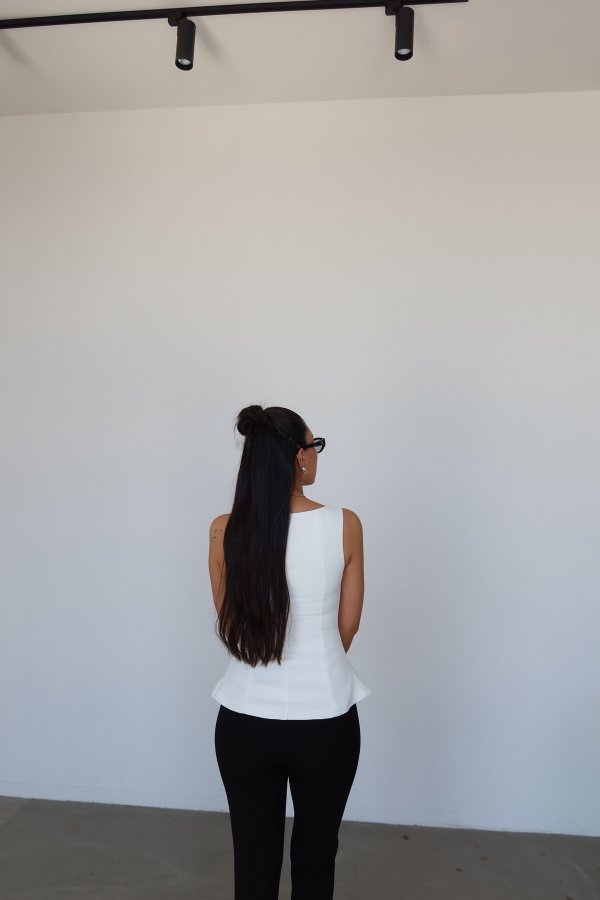 Kare Yaka Askılı Bluz