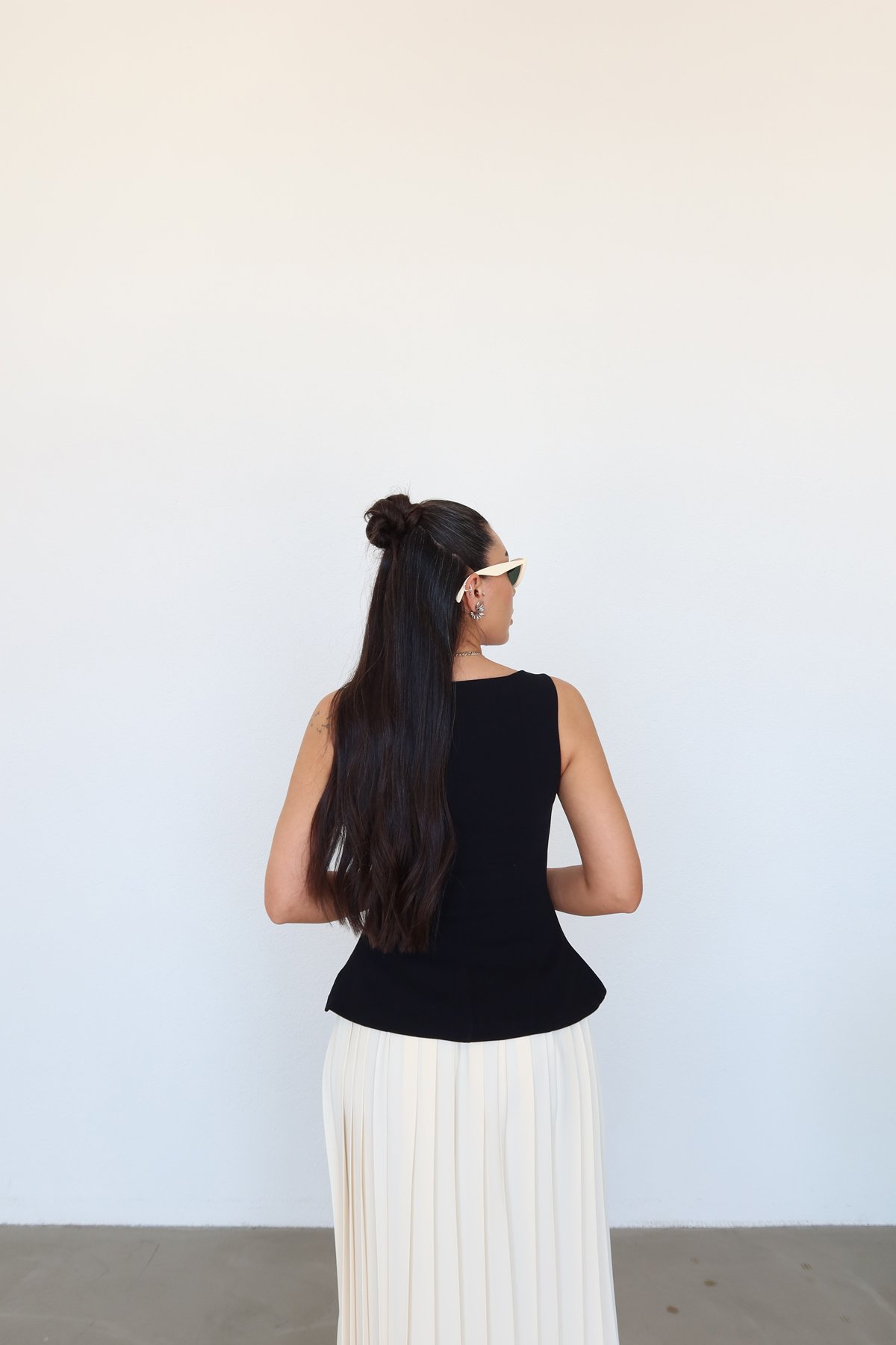 Kare Yaka Askılı Bluz