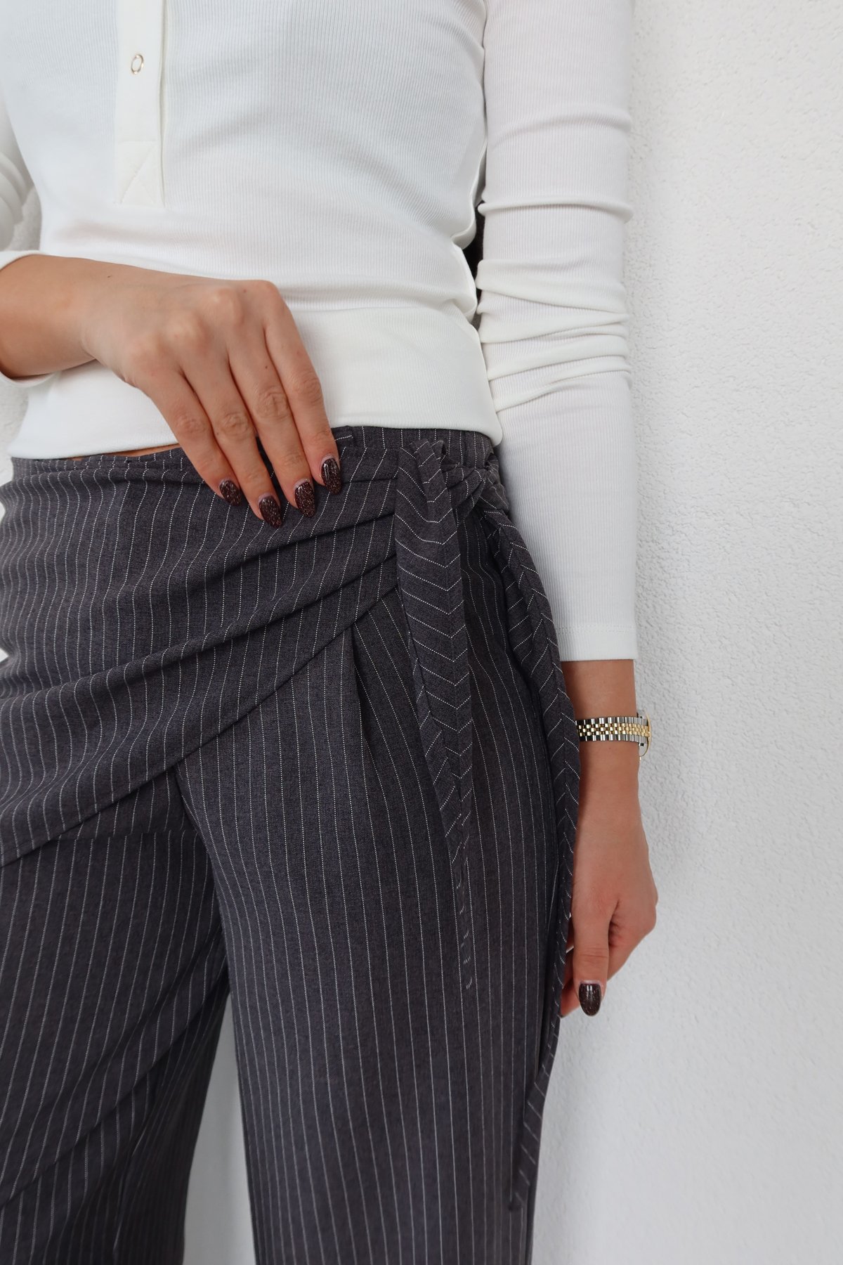 Çizgili Bel AKsesuarlı Pantolon