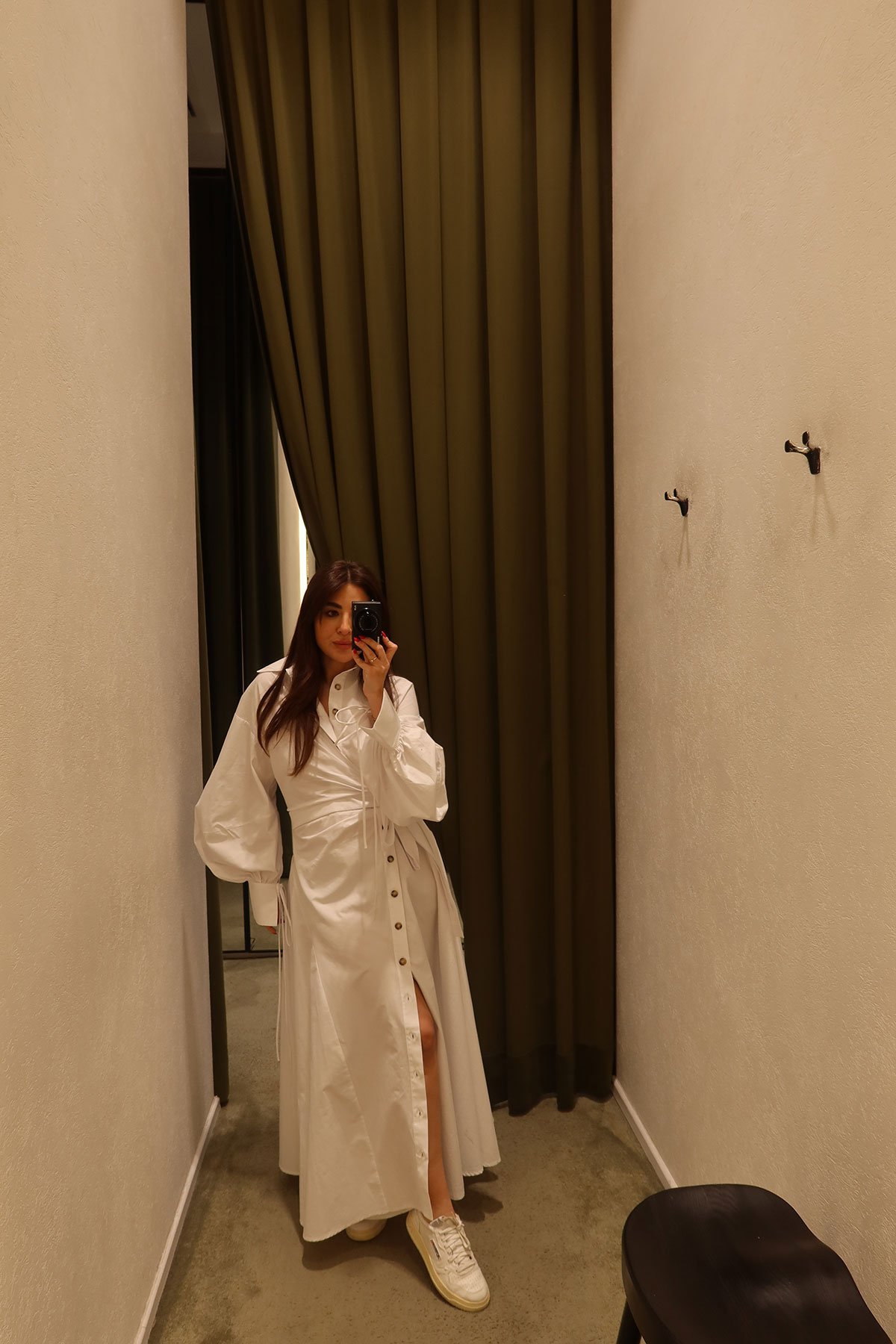 Belden Bağlamalı Tasarım Maksi Elbise