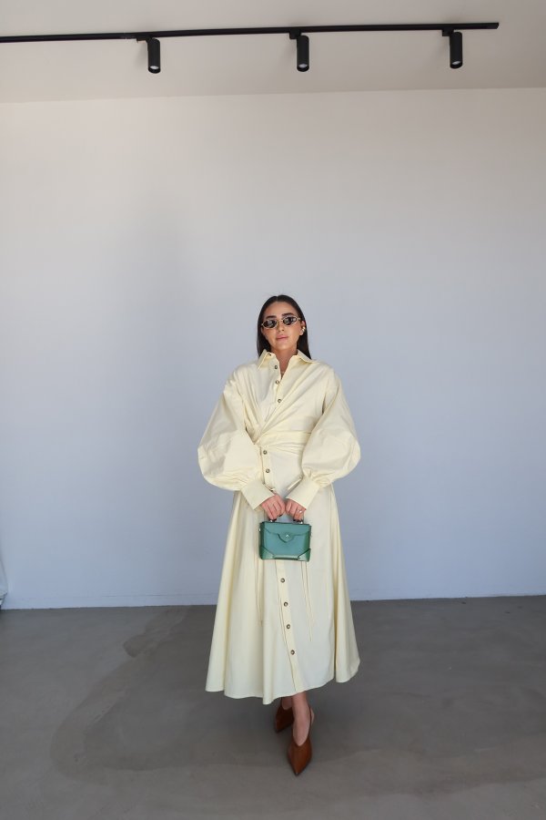 Belden Bağlamalı Tasarım Maksi Elbise