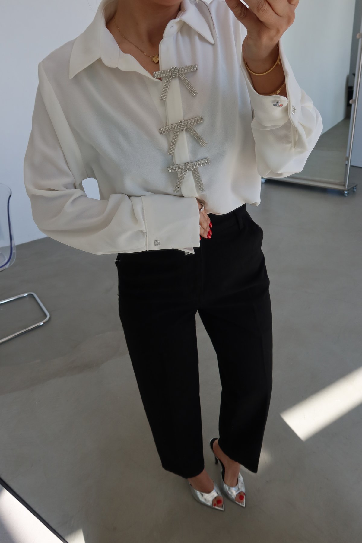 Fiyon Aksesuarlı GÖmlek