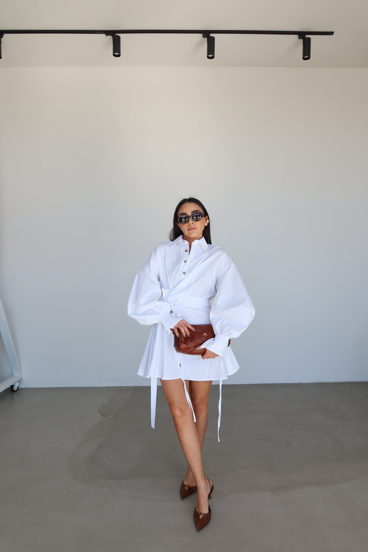 Belden Bağlamalı Tasarım Mini Elbise