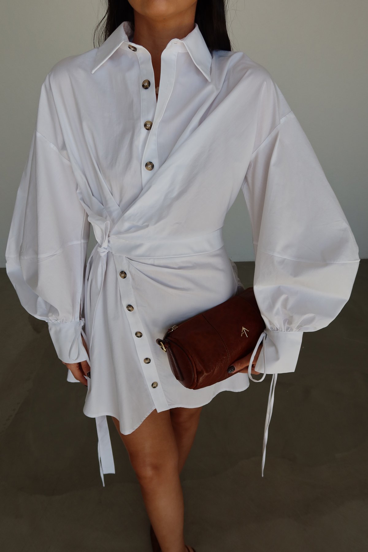 Belden Bağlamalı Tasarım Mini Elbise