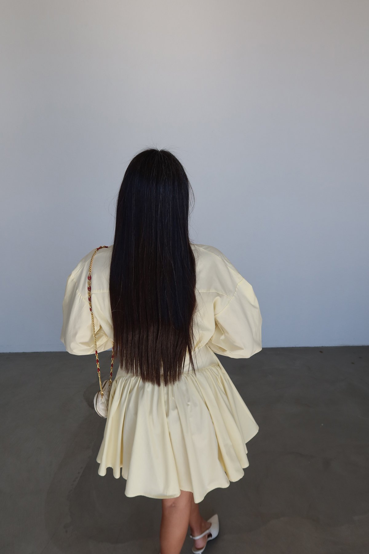 Belden Bağlamalı Tasarım Mini Elbise