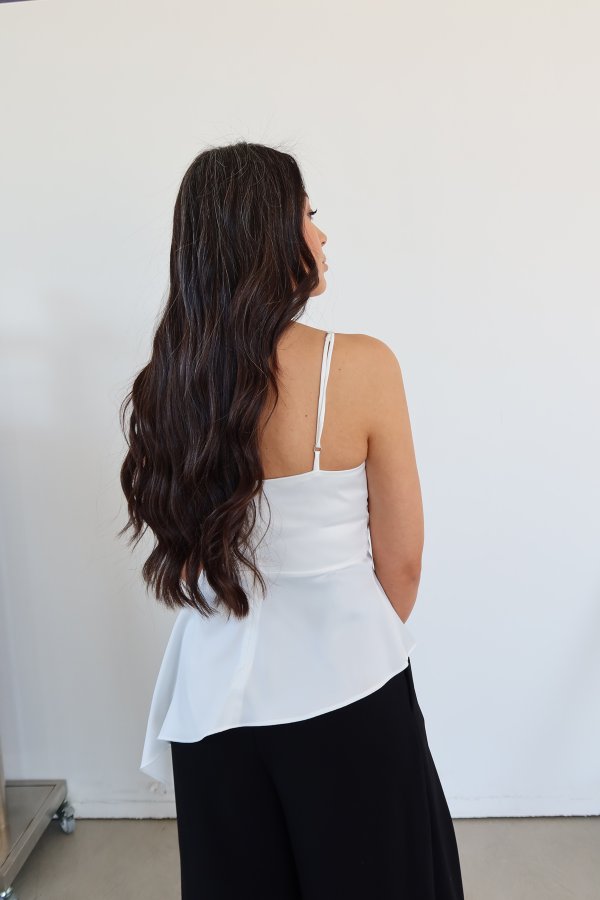 Asimetrik Kesim Saten Bluz