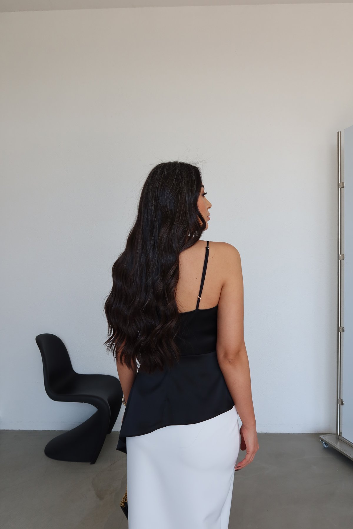 Asimetrik Kesim Saten Bluz