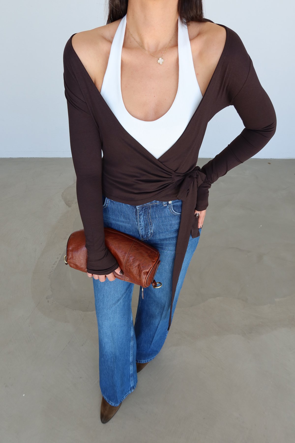 Kruvaze Yaka Bağlamalı Bluz