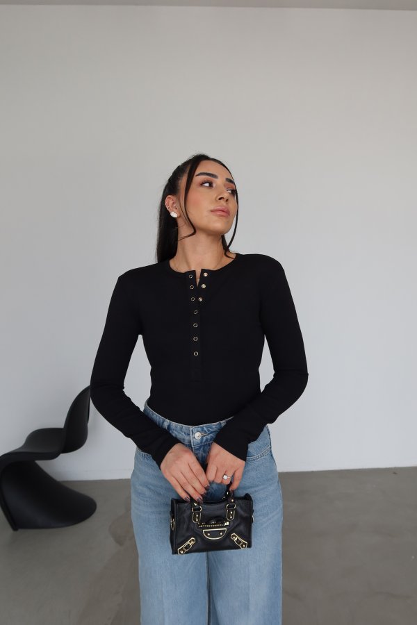 Çıtçıtlı Uzun Kollu Bluz