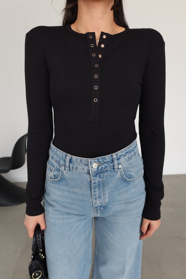 Çıtçıtlı Uzun Kollu Bluz