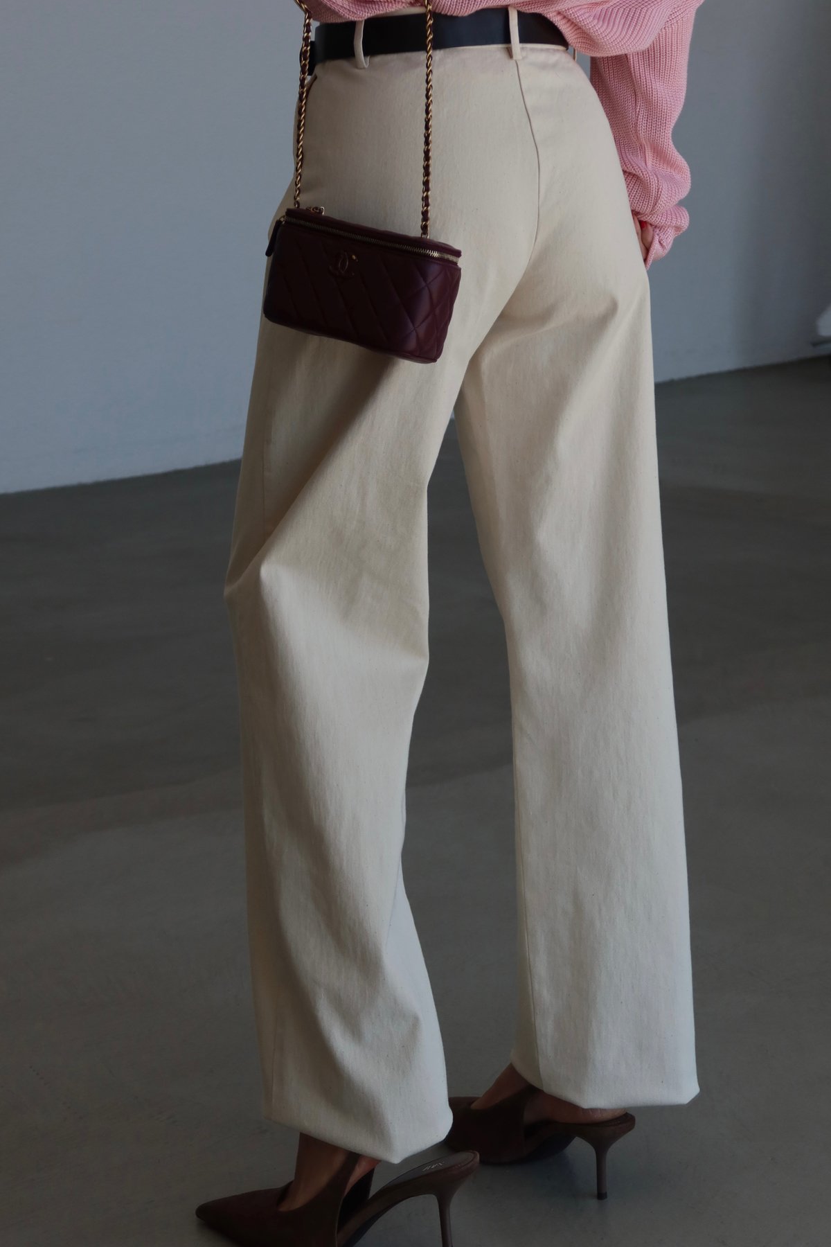 Kalın Kemerli Pileli Pantolon