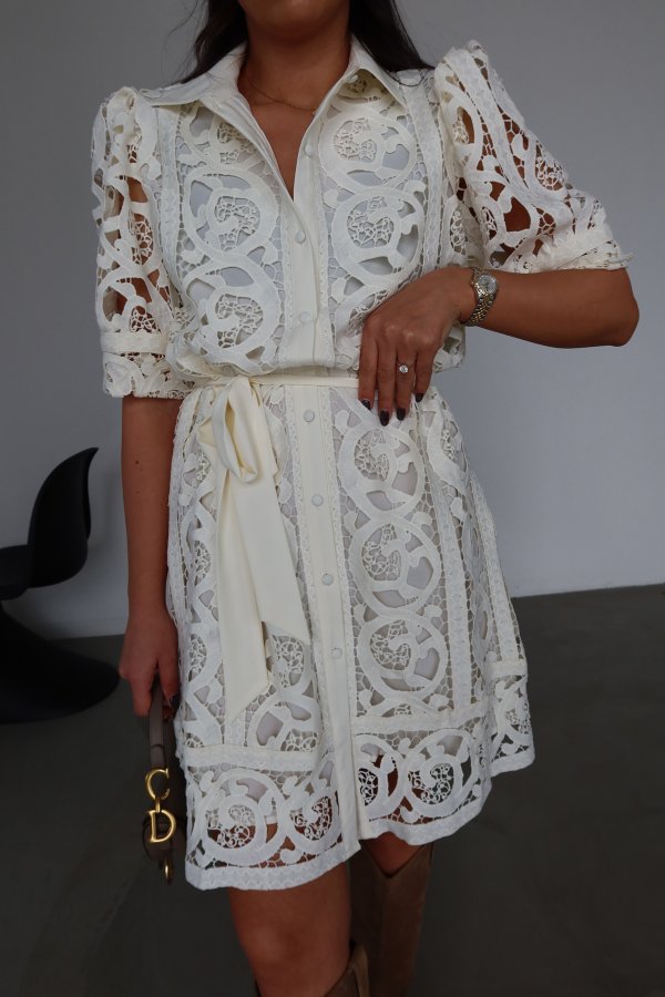 Güpür İşlemeli Tasarım Elbise