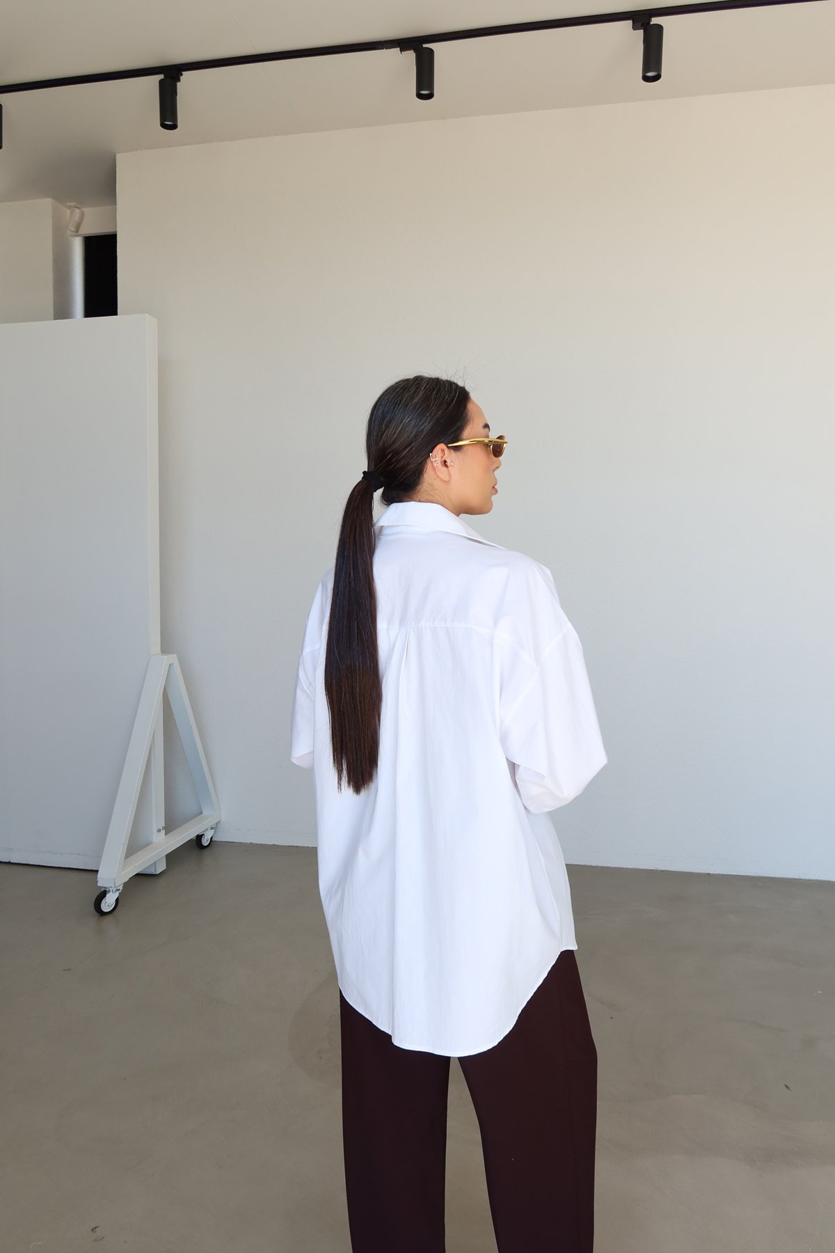 Üzeri Çiçek İşlemeli Oversize Gömlek