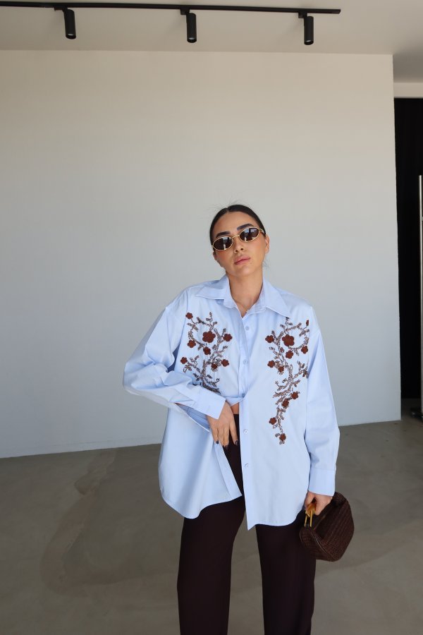 Üzeri Çiçek İşlemeli Oversize Gömlek