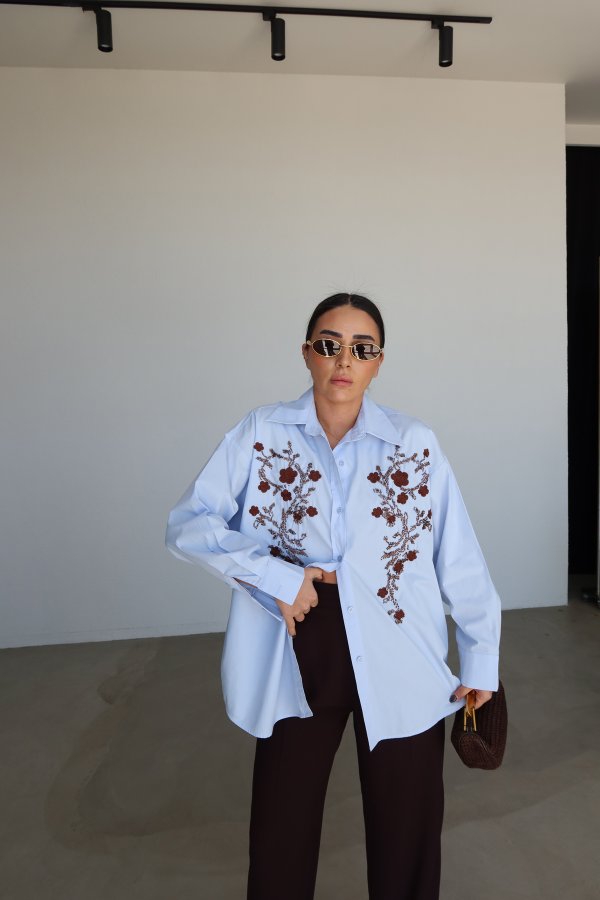 Üzeri Çiçek İşlemeli Oversize Gömlek