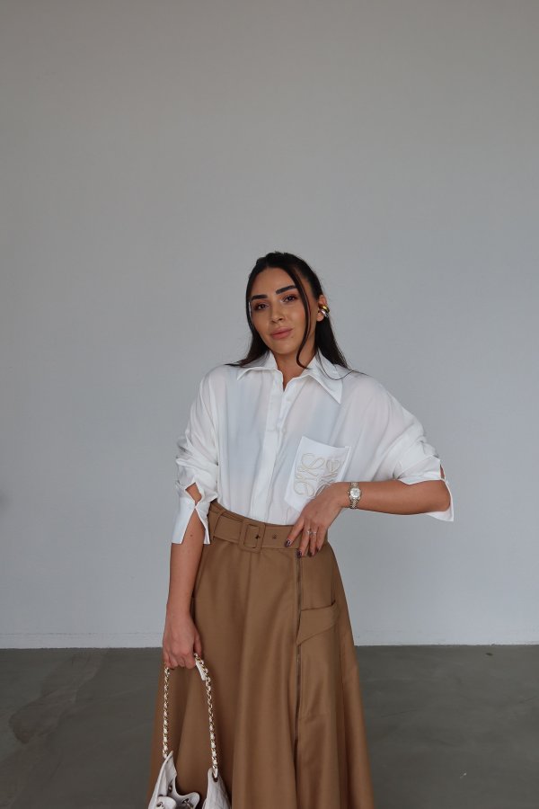 Cep Kısmı Nakışlı Oversize Gömlek