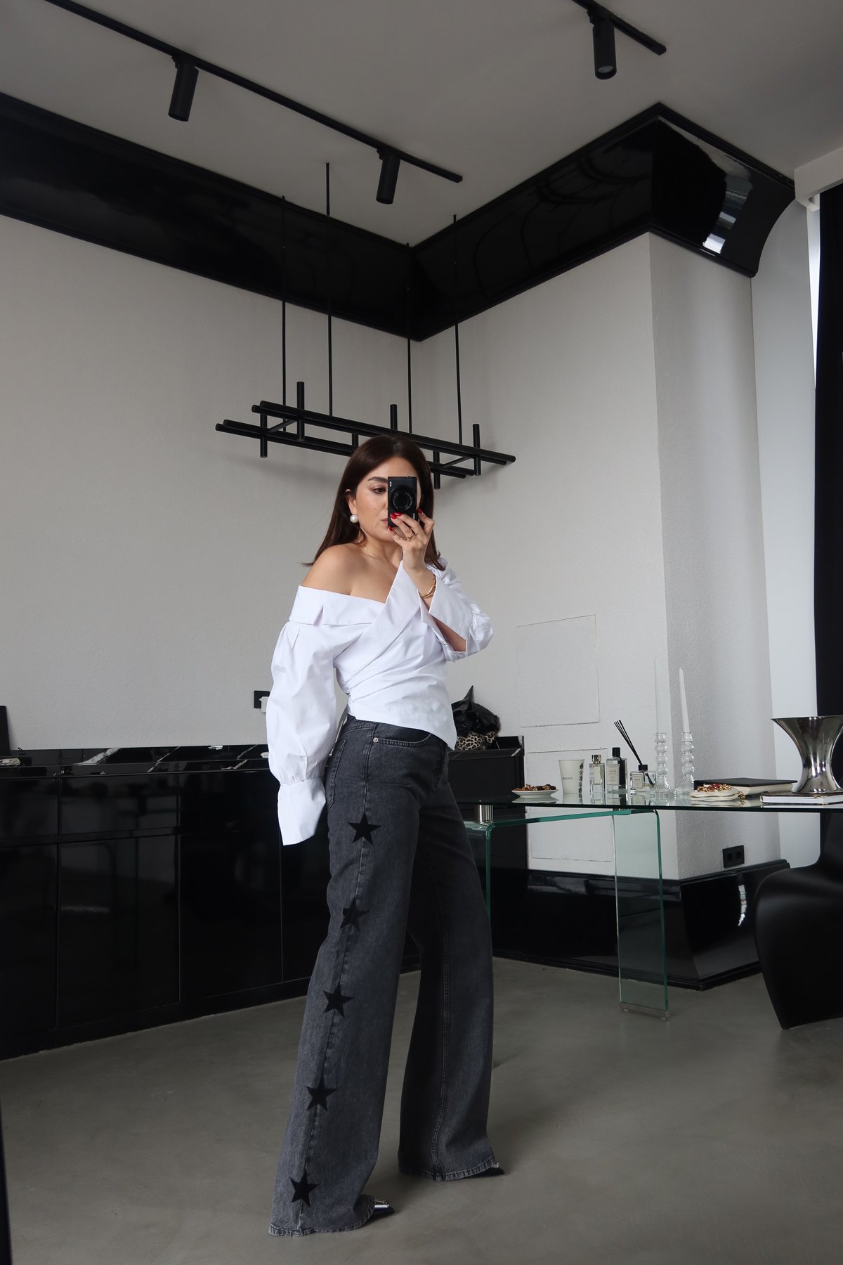 Yanları Yıldız Baskılı Jean