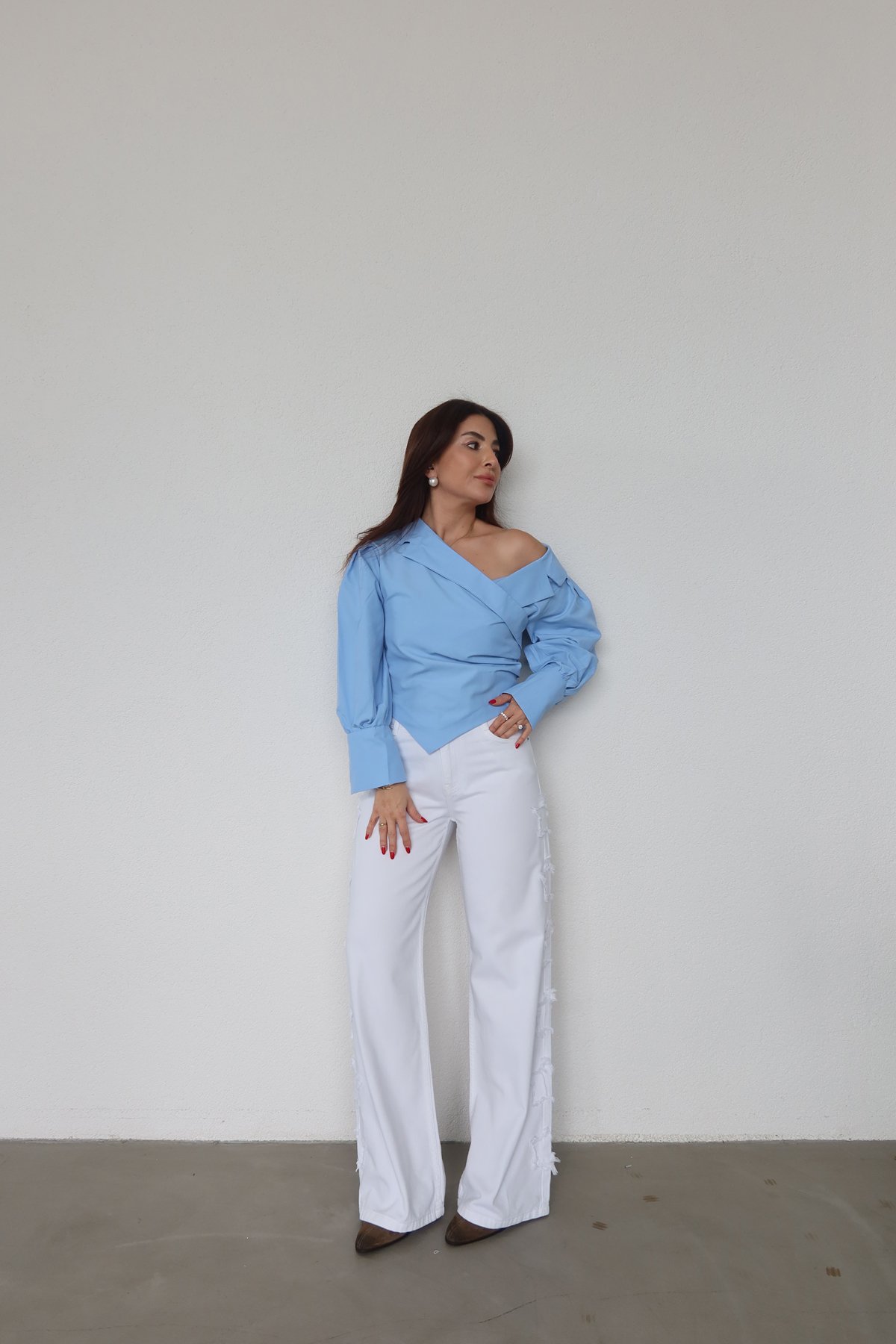 Yıldız Yamalı Straight Fit Jean