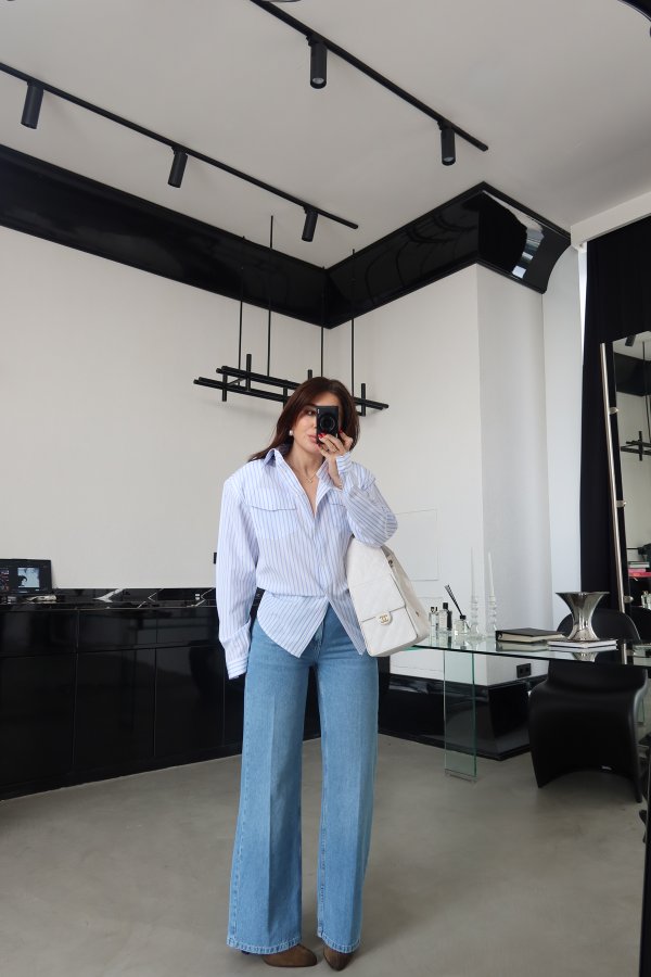 Arka Cebi Yıldız Baskılı Straight Fit Jean