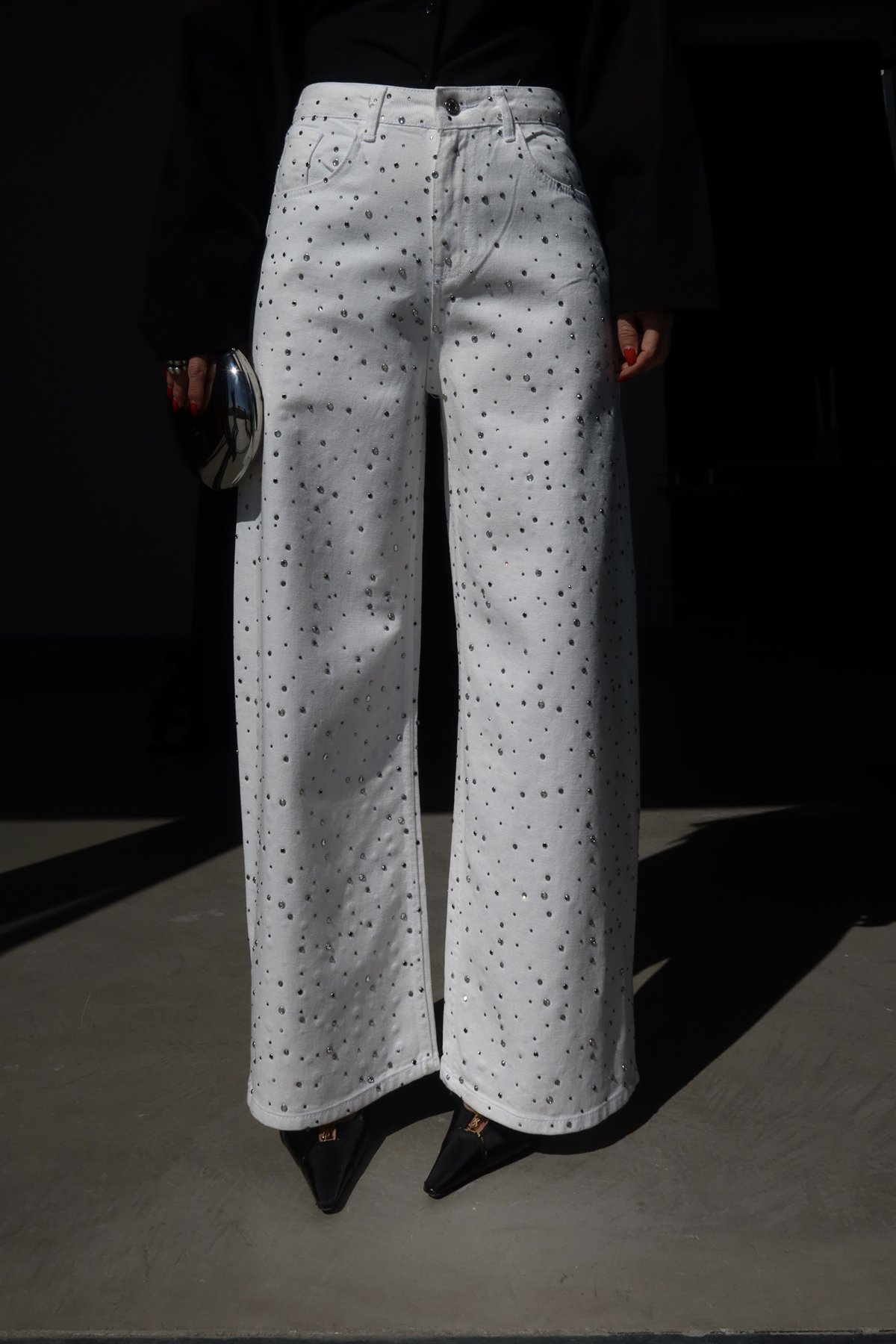 Ön Ve Arkası Taş Baskılı Jean