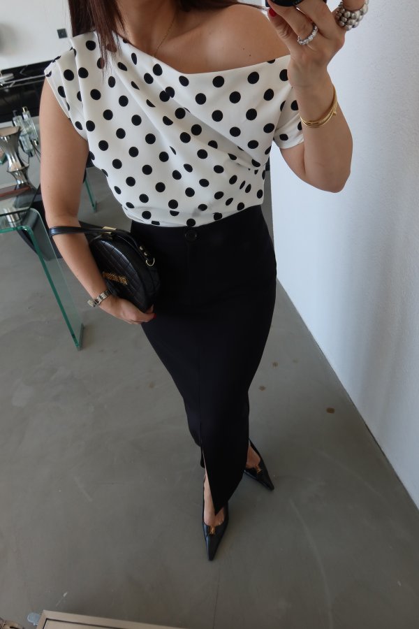 Kolsuz Puantiyeli Bluz