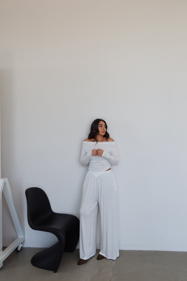 Asimetrik Kesim Crop Bluz Pantolon Takım
