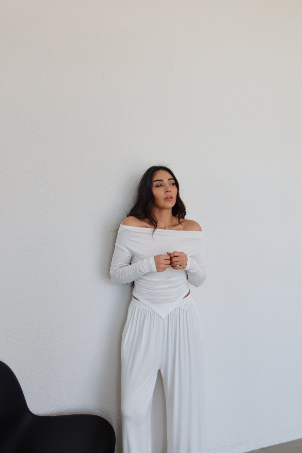 Asimetrik Kesim Crop Bluz Pantolon Takım