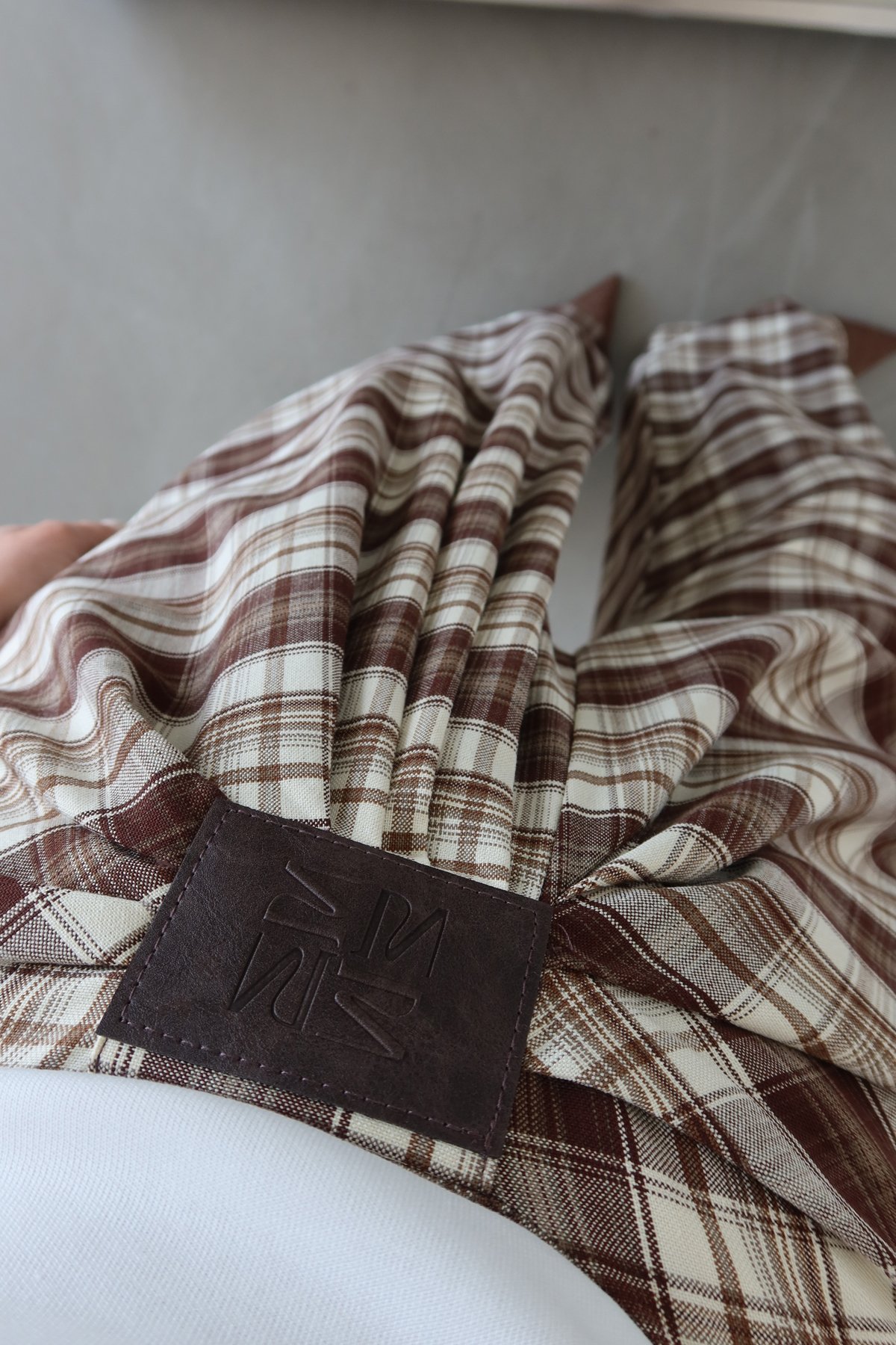 Pile Detaylı Dökümlü Ekose Pantolon