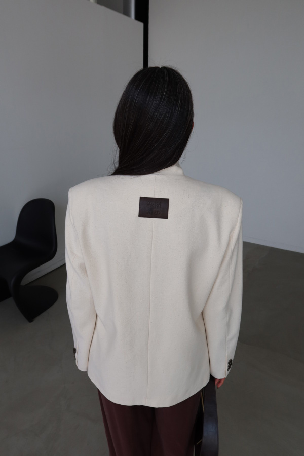 Dik Yaka Keten Görünümlü Ceket