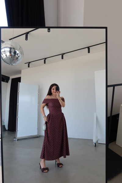 Madonna Yaka Puantiyeli Midi Boy Elbise