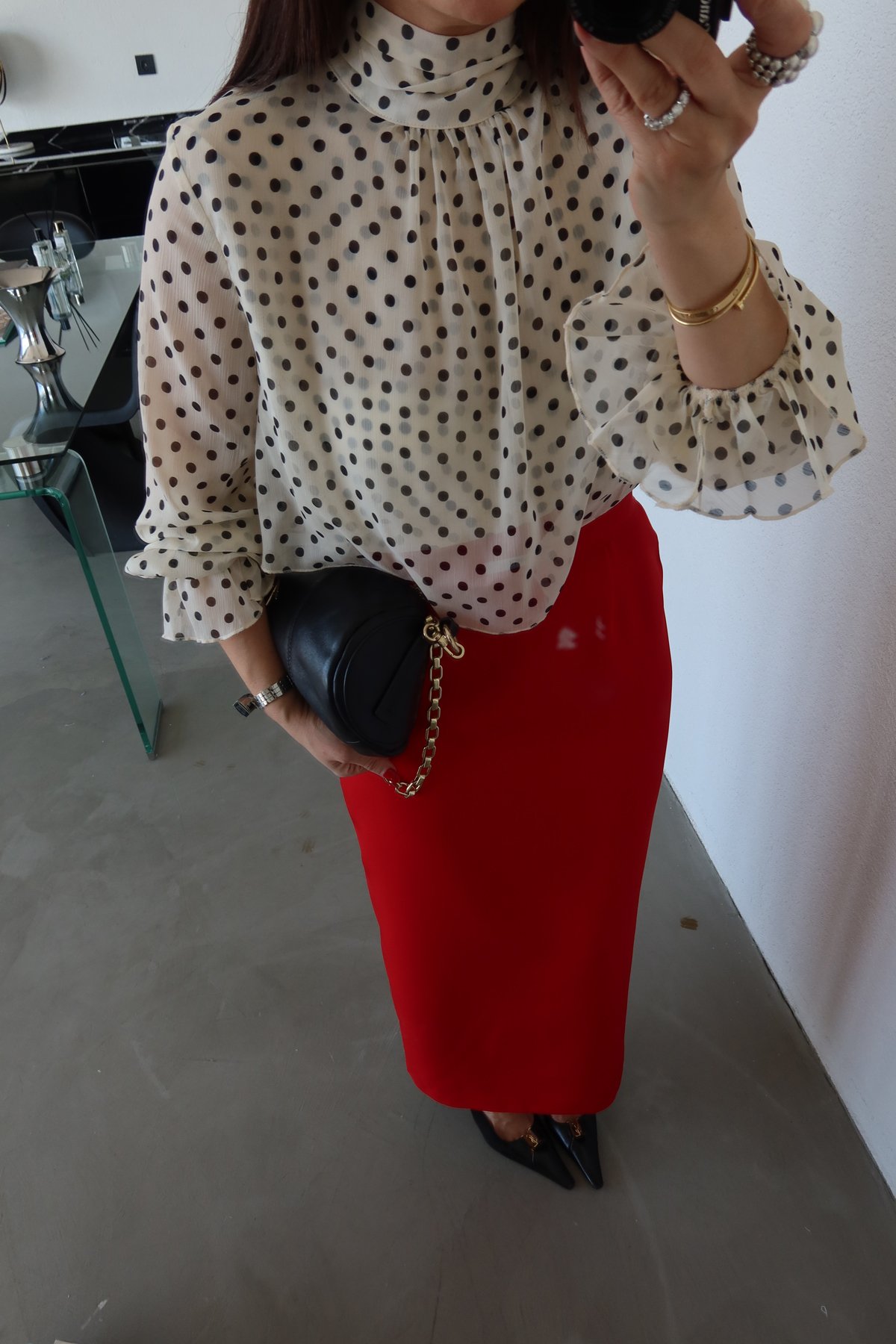 Önden Yırtmaçlı Tok Doku Etek