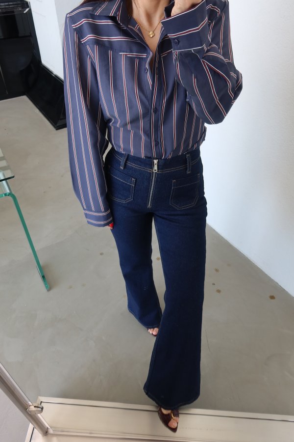 Cep Detaylı Fermuarlı Jean