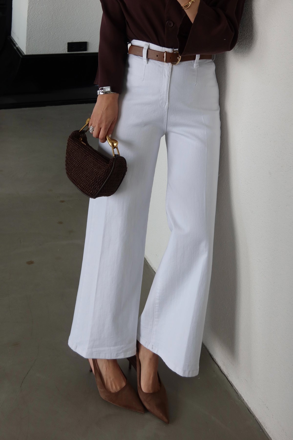 Geniş Paça Kemerli Jean