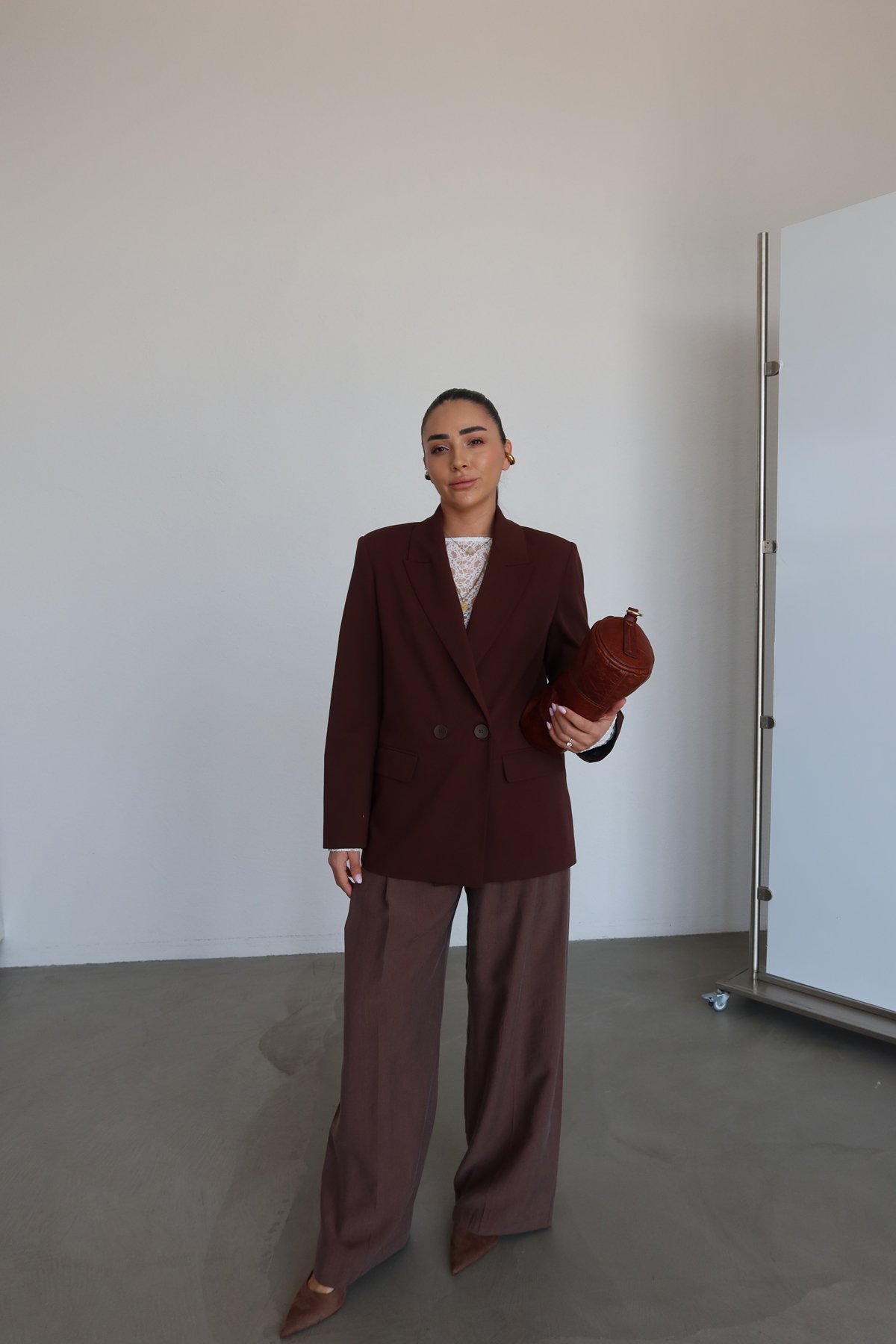 Pileli Yumuşak Dokulu Pantolon