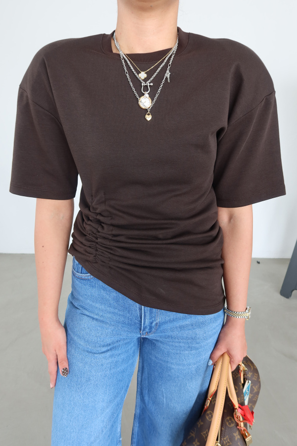 Omuzu Vatkalı Önü Büzgülü Bluz