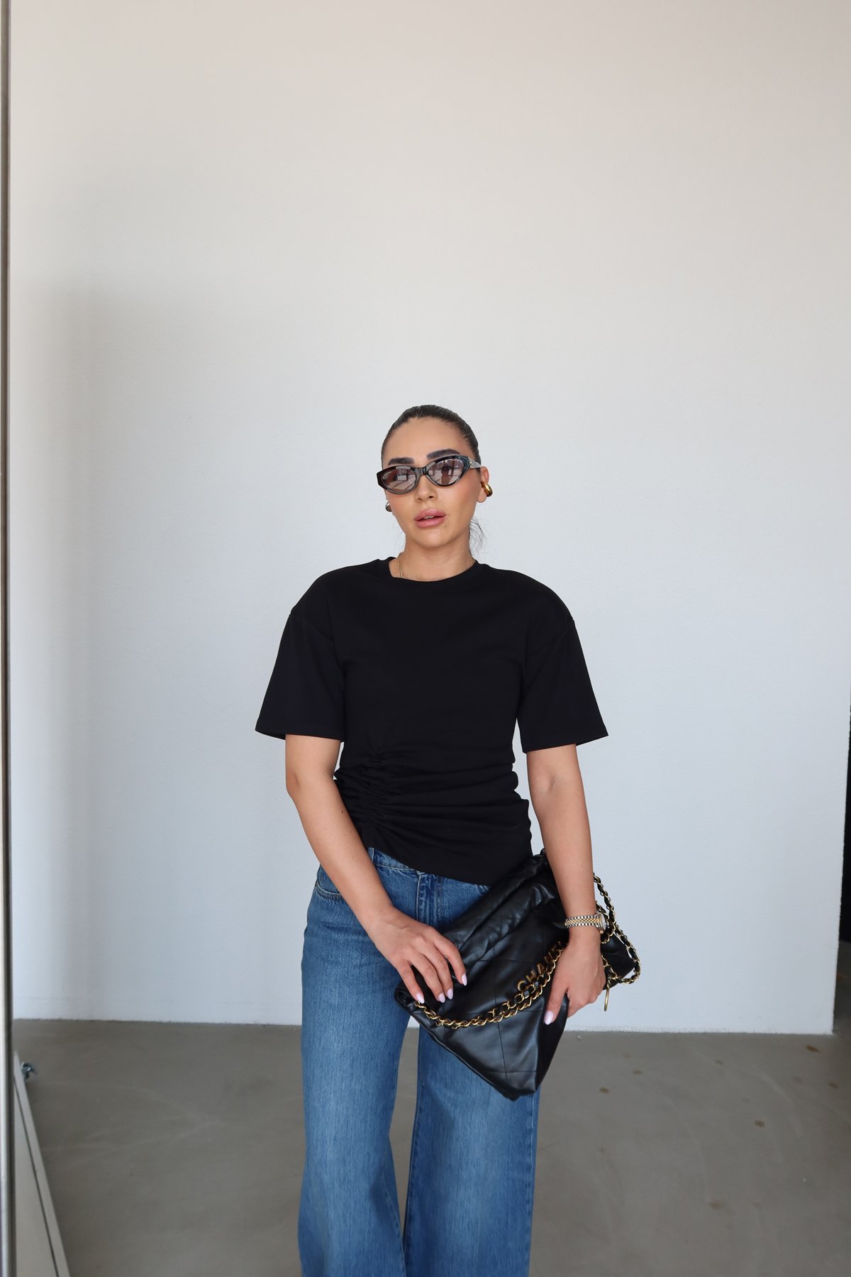 Omuzu Vatkalı Önü Büzgülü Bluz