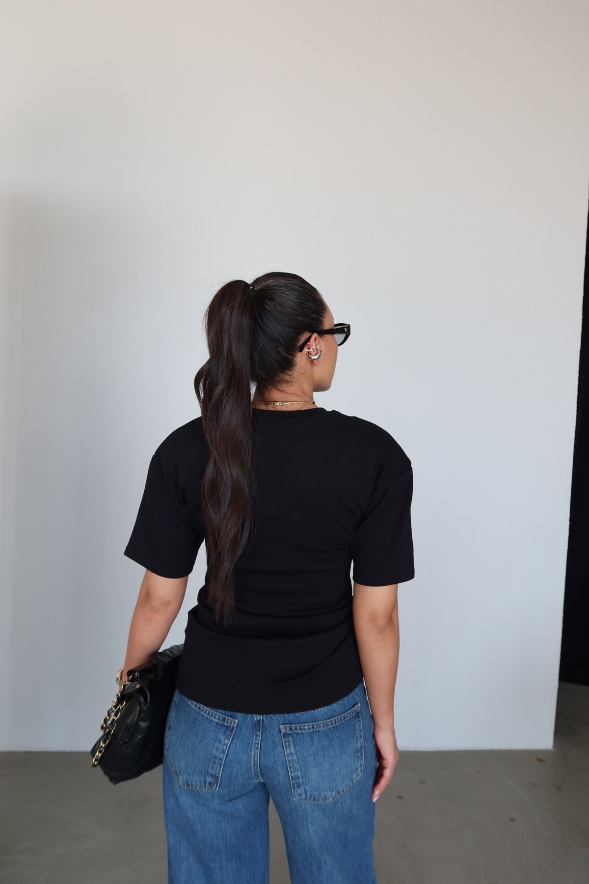 Omuzu Vatkalı Önü Büzgülü Bluz