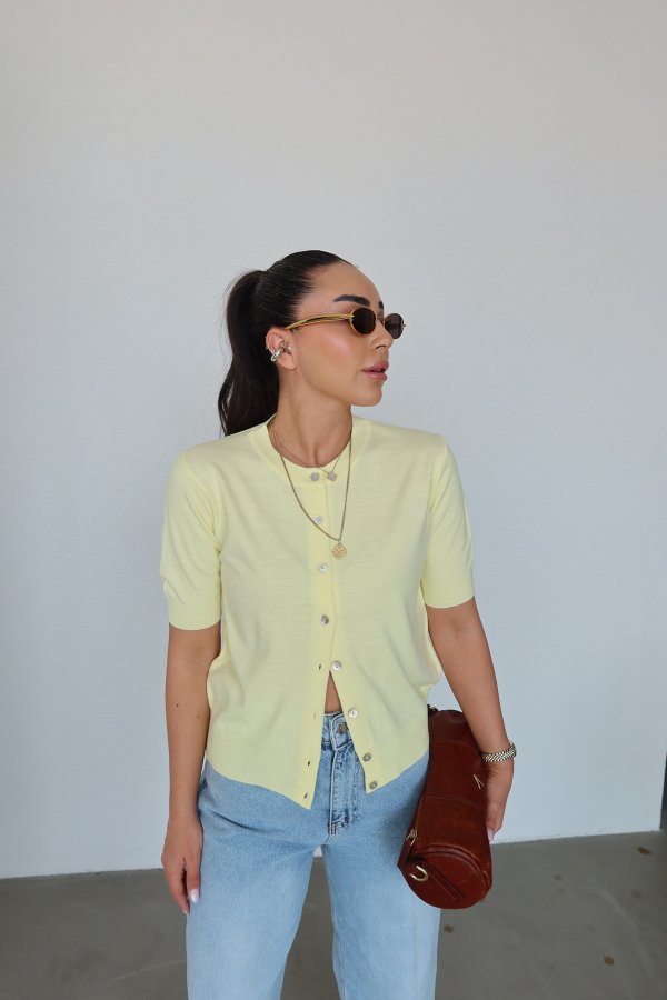 Kısa Kol Basic Hırka