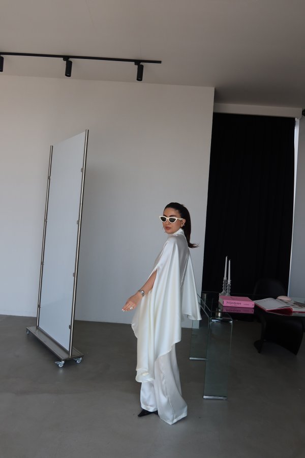 Pelerin Saten Bluz Pantolon Takım