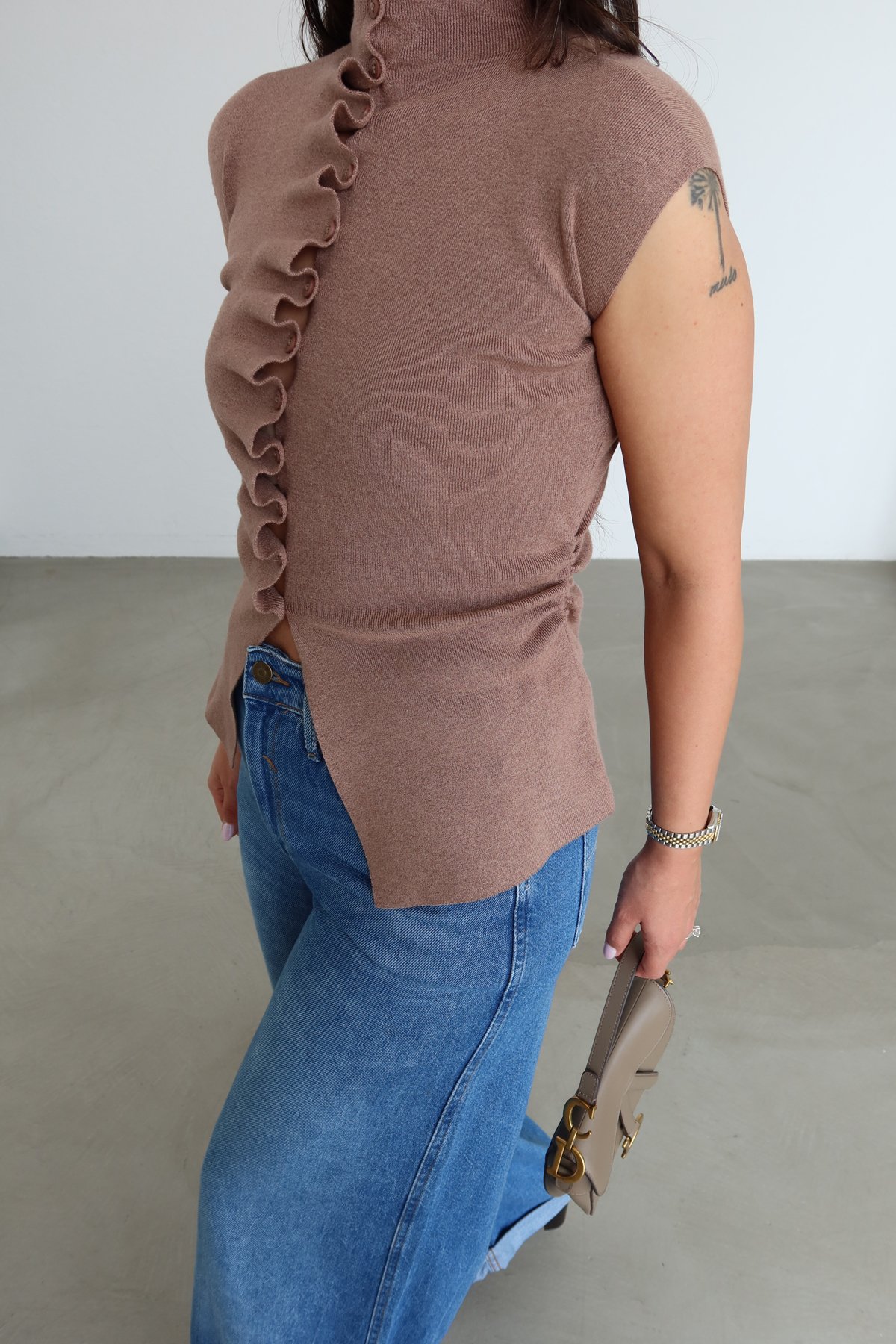 Büzgülü Kolsuz Triko