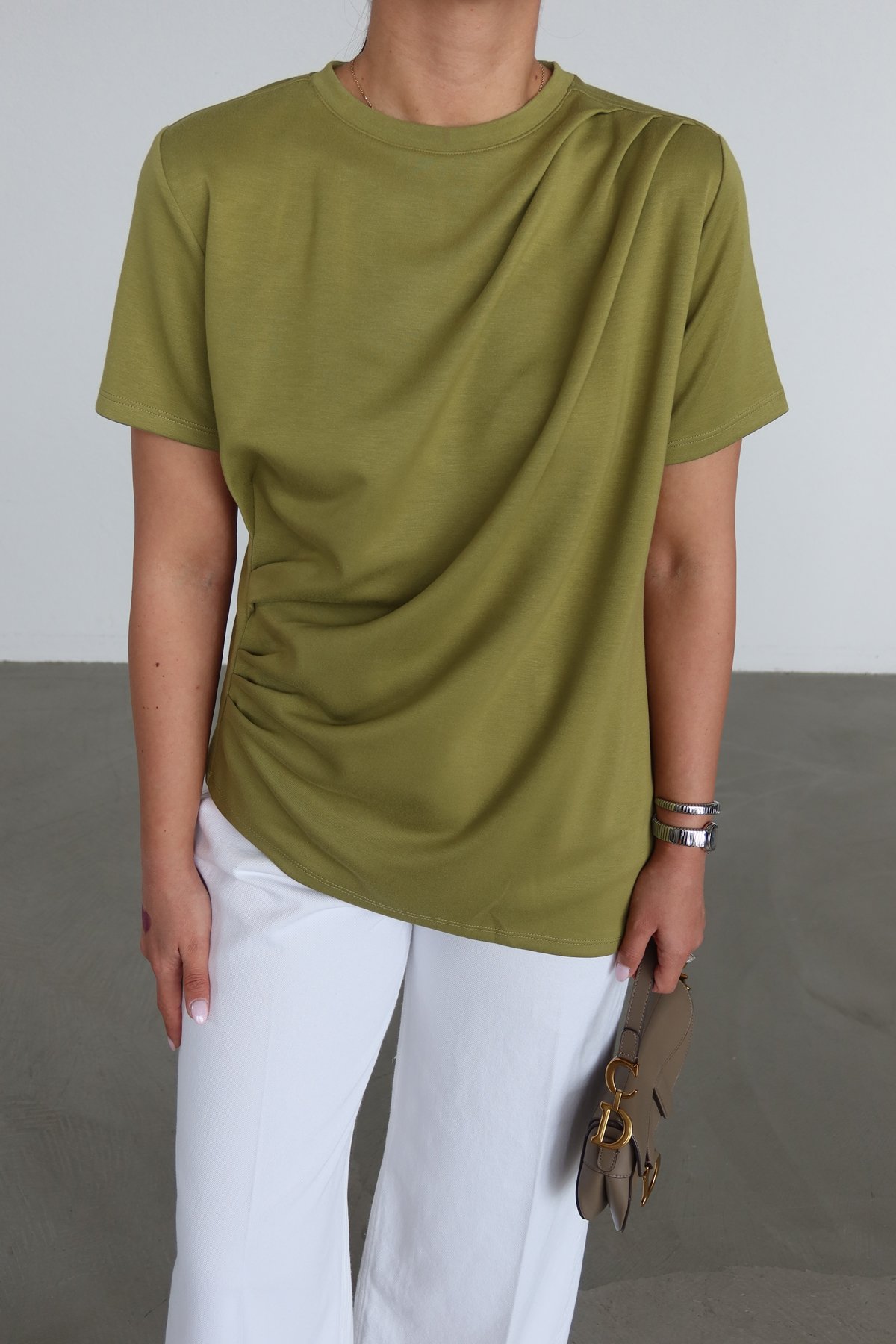 Pile Ve Büzgü Detaylı Bluz