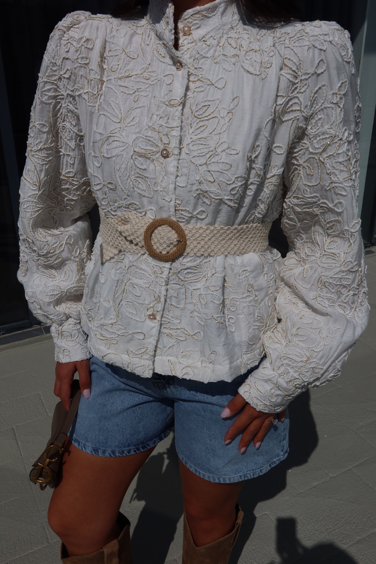 Üzeri İşlemeli İnci Düğmeli Ceket