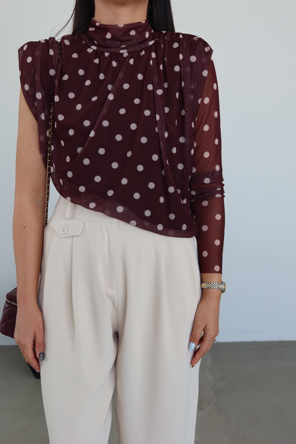 Puantiye Desenli Tek Kol Bluz