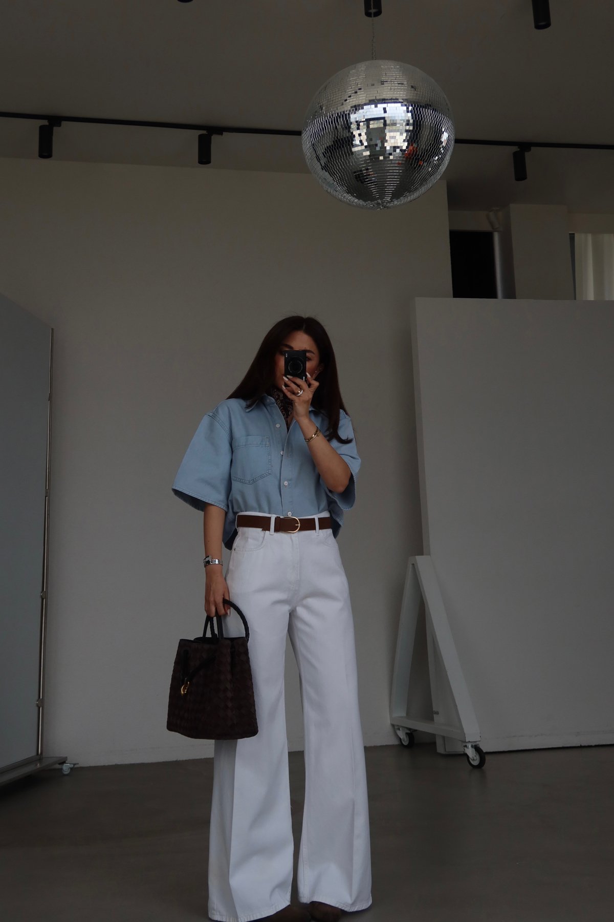 Yumuşak Dokulu Kemerli Wideleg Jean